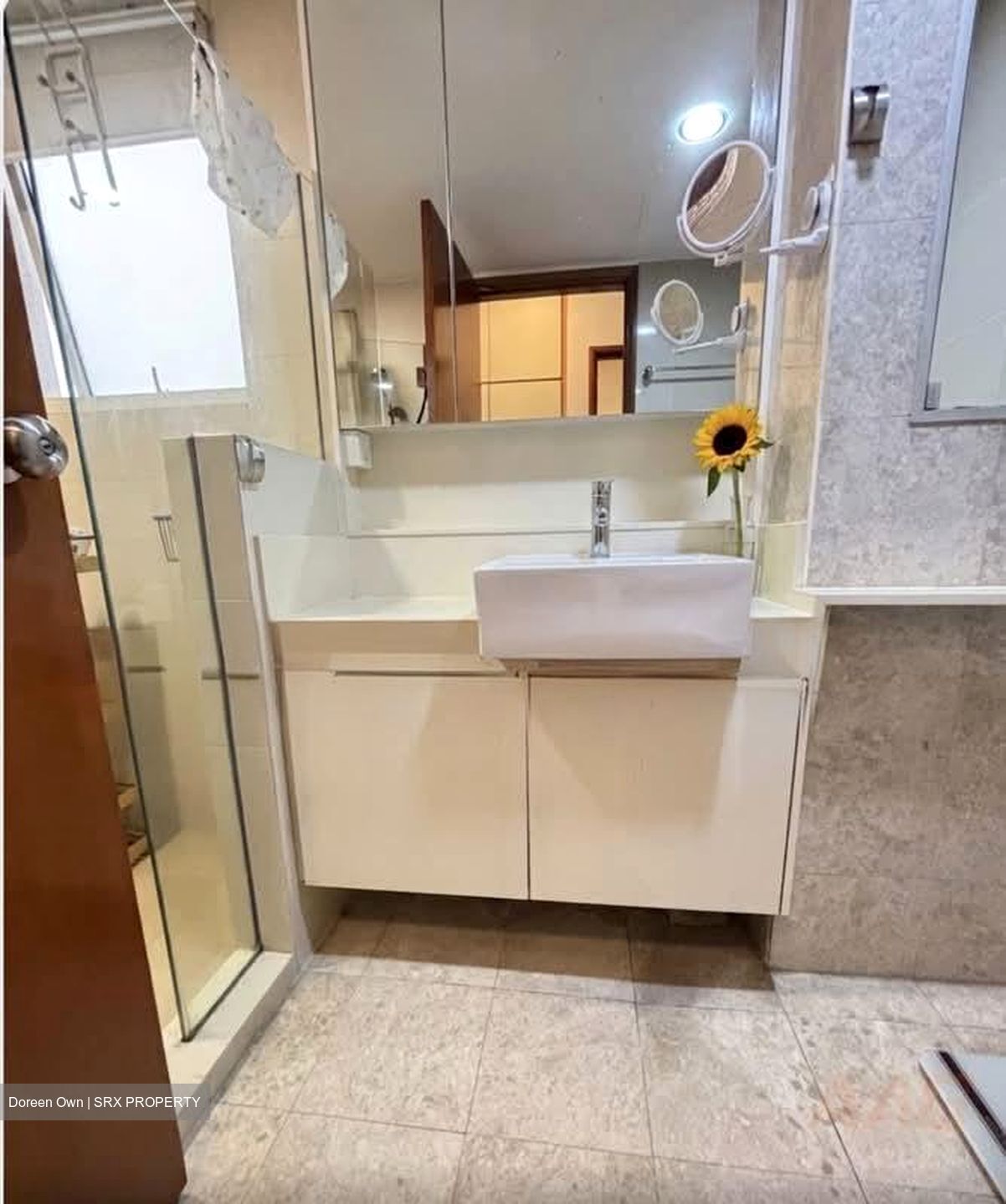 Lilydale (D27), Condominium #589694301